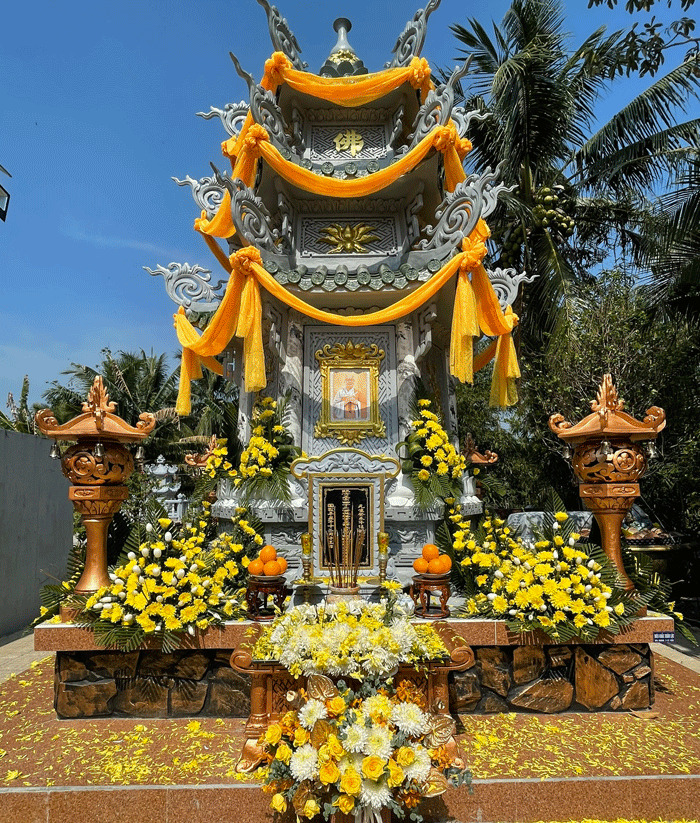 Bảo tháp cố Ni trưởng Thích nữ Như Minh tại tổ đình Sắc tứ Linh Thứu