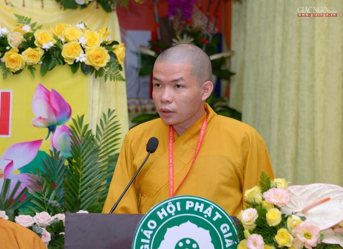 Đại đức Thích Đồng Phước, Phó ban kiêm Chánh Thư ký Ban Trị sự quận trình báo cáo tổng kết công tác Phật sự nhiệm kỳ 2016-2021 và trình phương hướng hoạt động Phật sự nhiệm kỳ 2021-2026