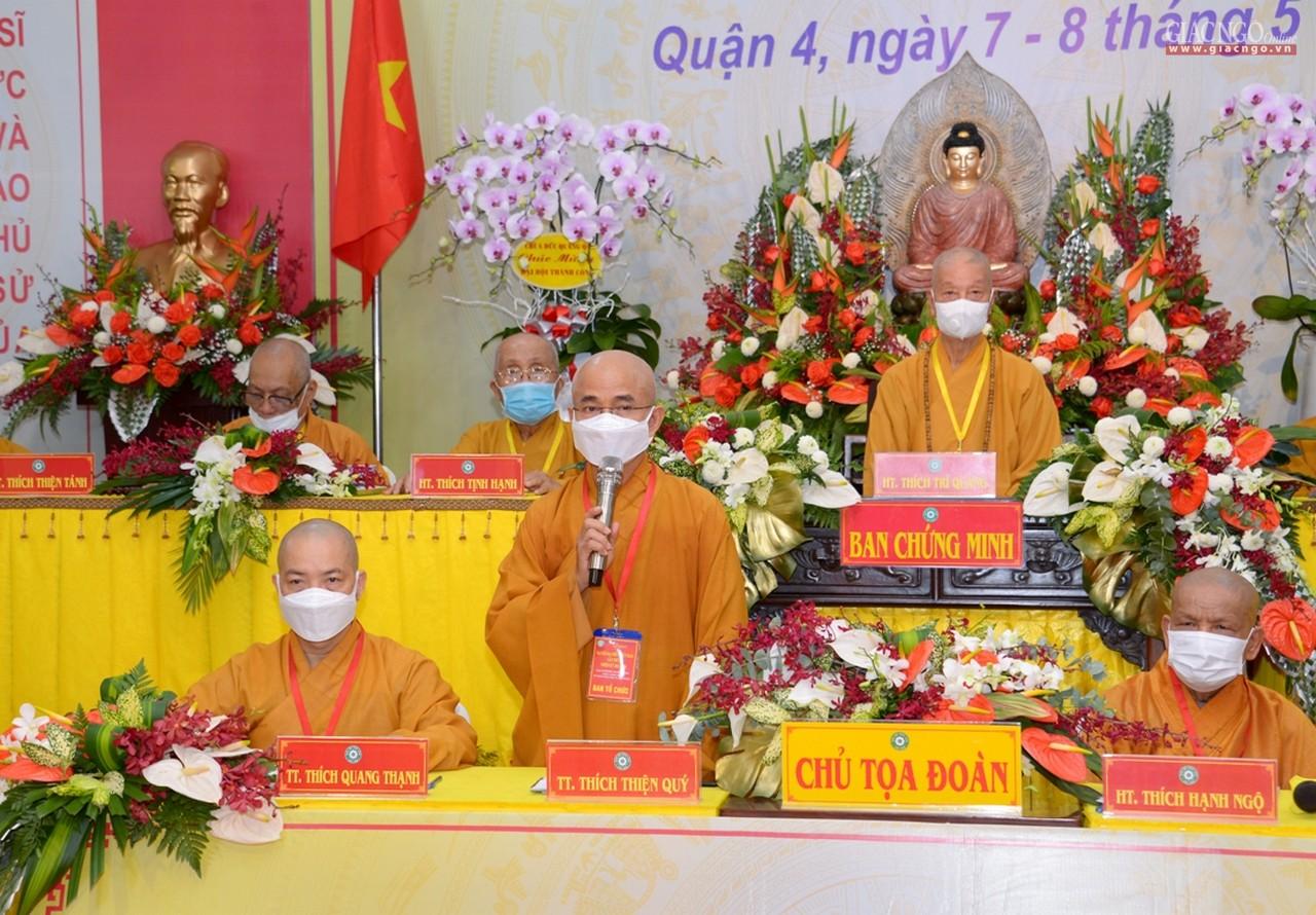 Thượng tọa Thích Thiện Quý điều khiển chương trình hội nghị Thượng tọa Thích Thiện Quý điều khiển chương trình hội nghị