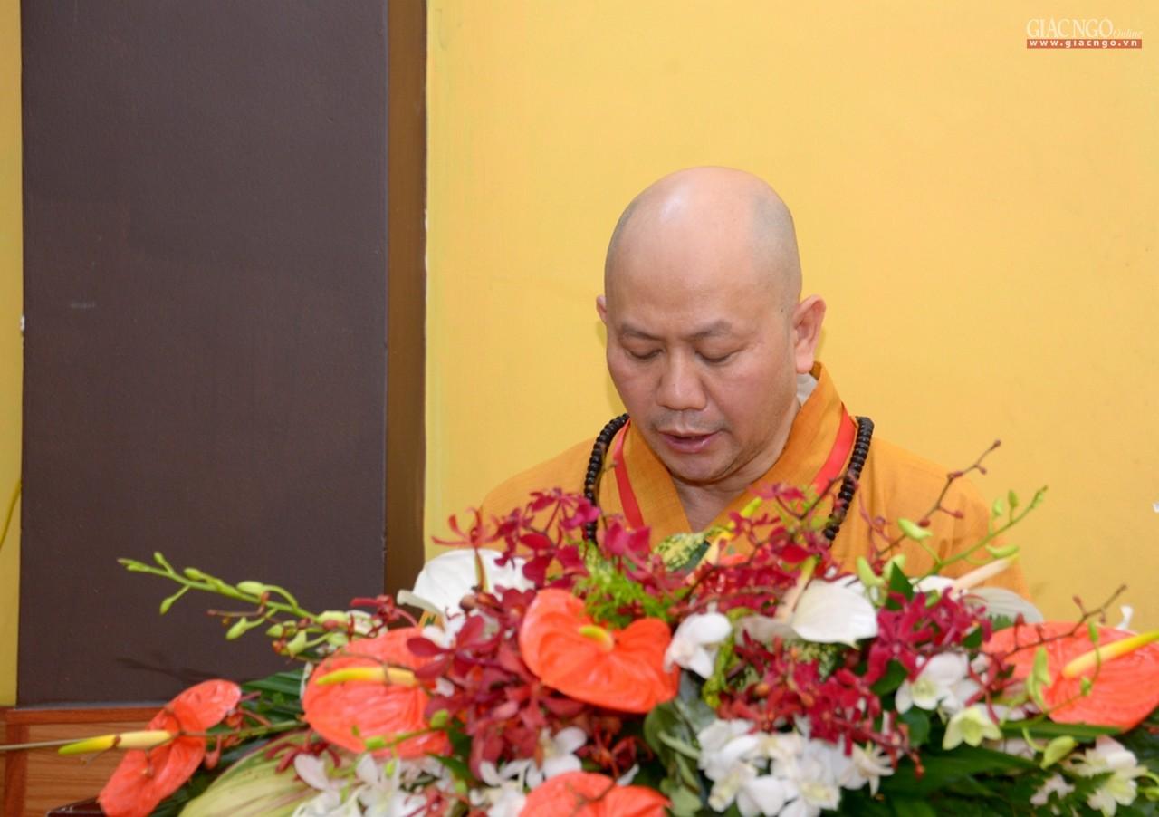 Thượng tọa Thích Thị Trụ, Phó ban kiêm Chánh Thư ký Ban Trị sự quận báo cáo kết công tác Phật sự nhiệm kỳ 2016-2021 và trình phương hướng hoạt động Phật sự nhiệm kỳ 2021-2026 Thượng tọa Thích Thị Trụ, Phó ban kiêm Chánh Thư ký Ban Trị sự quận báo cáo kết công tác Phật sự nhiệm kỳ 2016-2021 và trình phương hướng hoạt động Phật sự nhiệm kỳ 2021-2026