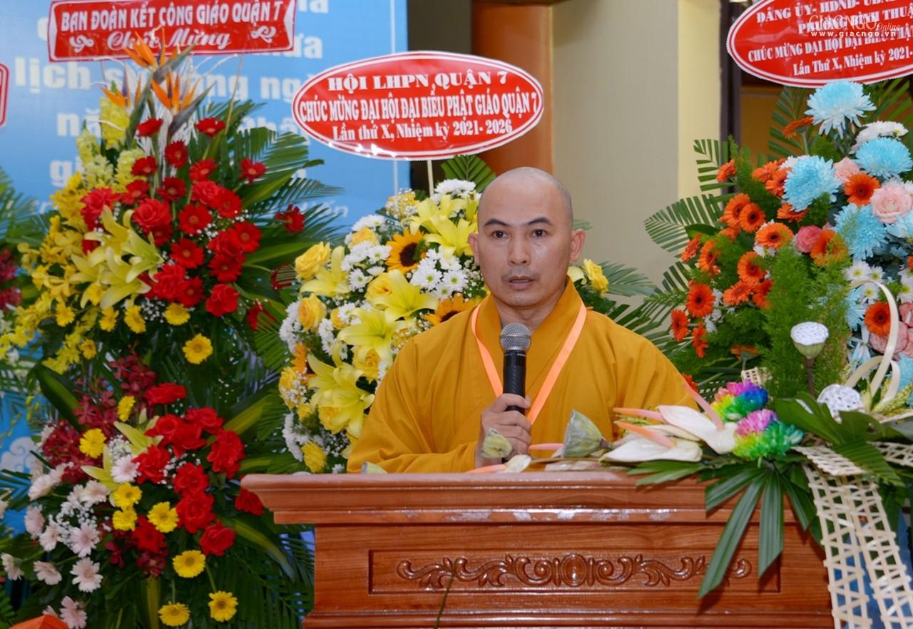 Đại đức Thích Tâm Toàn, Phó ban kiêm Chánh Thư ký Ban Trị sự GHPGVN quận 7, trình báo cáo tổng kết công tác Phật sự nhiệm kỳ 2016-2021 và phương hướng hoạt động nhiệm kỳ 2021-2026 Đại đức Thích Tâm Toàn, Phó ban kiêm Chánh Thư ký Ban Trị sự GHPGVN quận 7, trình báo cáo tổng kết công tác Phật sự nhiệm kỳ 2016-2021 và phương hướng hoạt động nhiệm kỳ 2021-2026