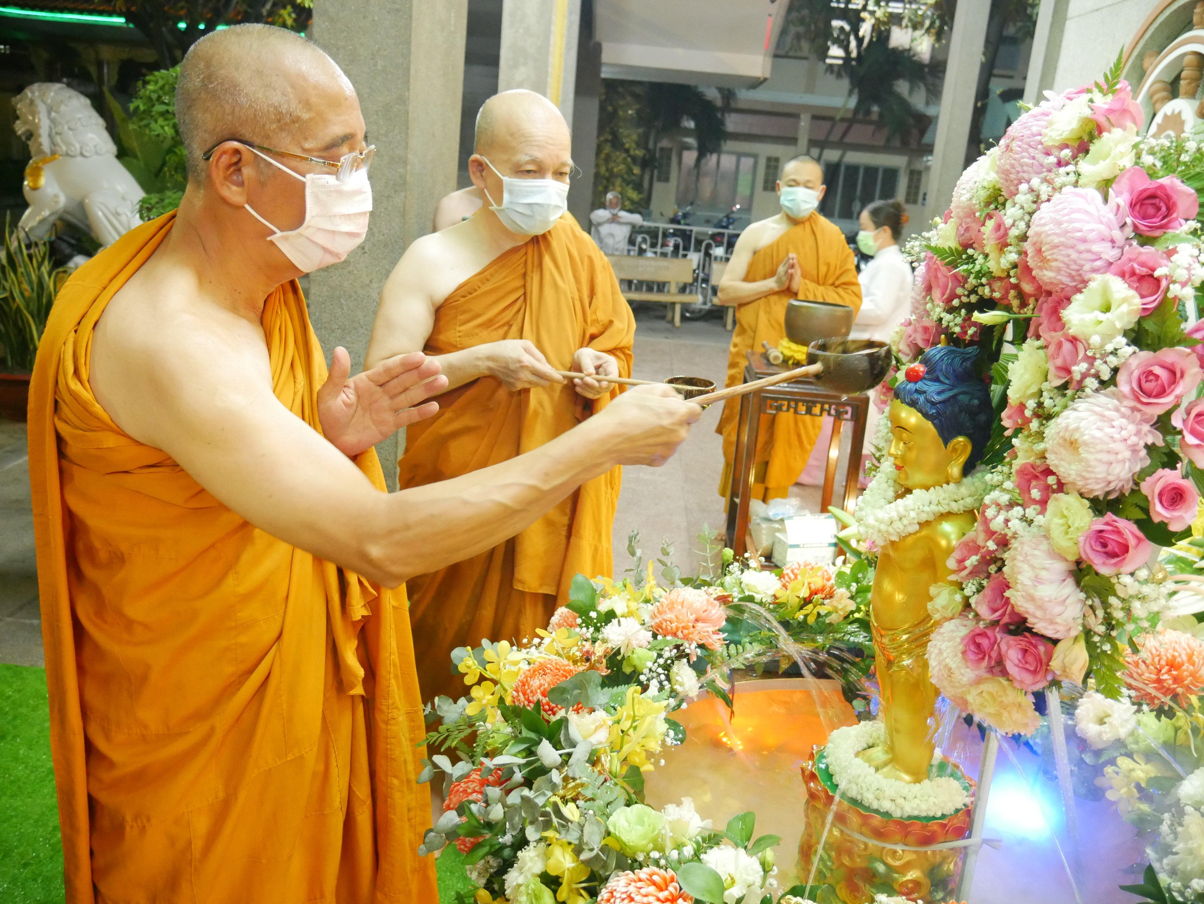 Thượng tọa Thích Minh Lộc Thượng tọa Thích Minh Lộc