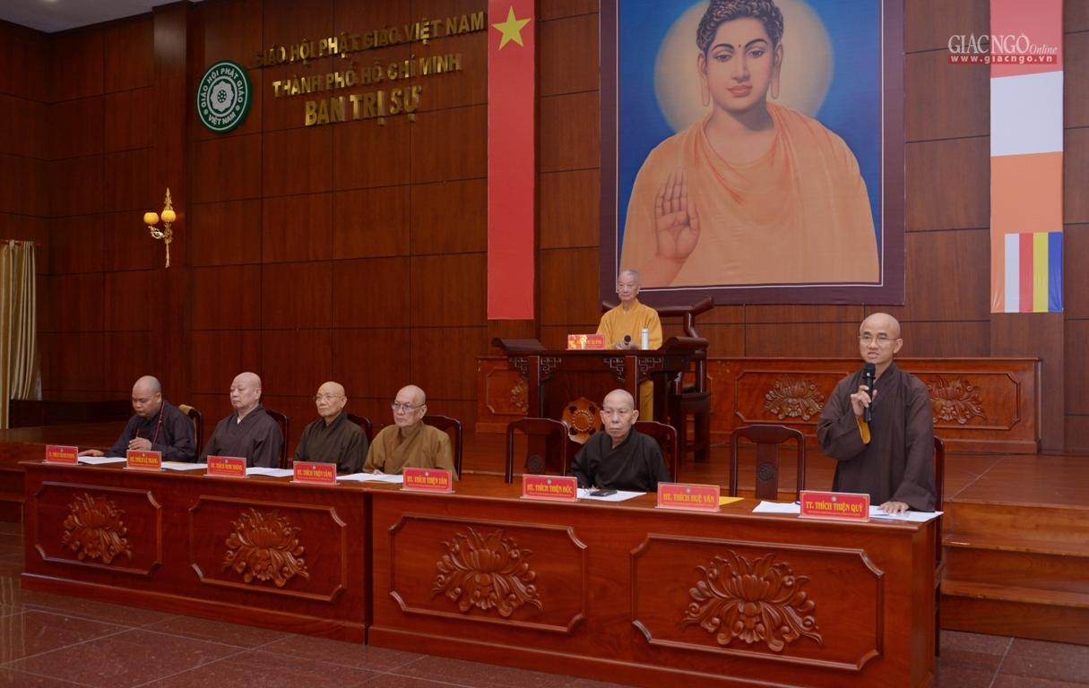 Thượng tọa Thích Thiện Quý báo cáo về công tác tổ chức Đại hội Phật giáo quận huyện Thượng tọa Thích Thiện Quý báo cáo về công tác tổ chức Đại hội Phật giáo quận huyện