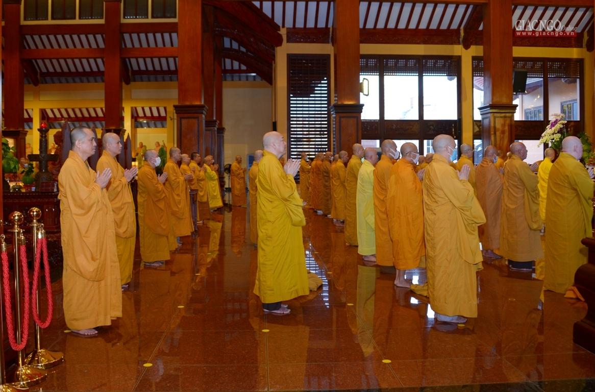 Kỳ bố-tát, thính giới đầu năm Tân Sửu của chư Tăng tại Việt Nam Quốc Tự Kỳ bố-tát, thính giới đầu năm Tân Sửu của chư Tăng tại Việt Nam Quốc Tự