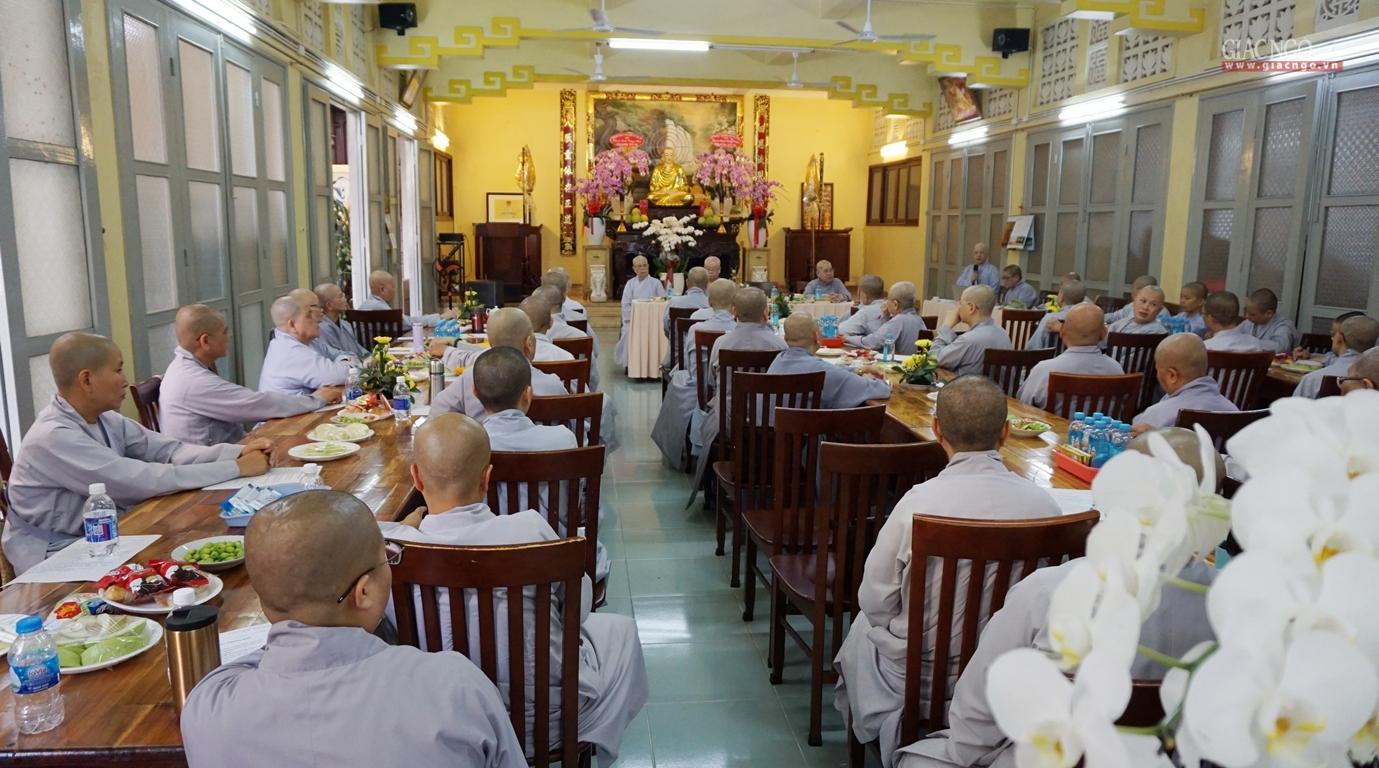 Quang cảnh buổi họp của chư Ni Phân ban Ni giới TP.HCM