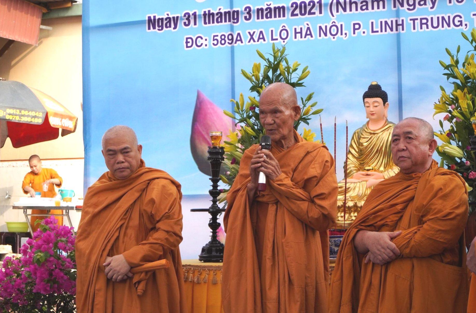 Hòa thượng Thích Giác Tường ban đạo từ