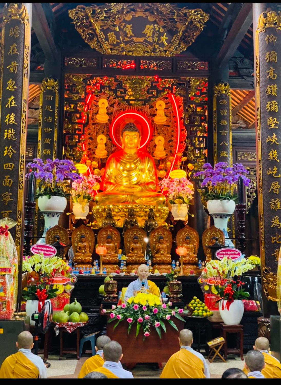 Ni trưởng Thích nữ Như Thảo thuyết giảng “Ý nghĩa ngày vía Quan Thế Âm” - Ảnh: CTV Ni trưởng Thích nữ Như Thảo thuyết giảng “Ý nghĩa ngày vía Quan Thế Âm” - Ảnh: CTV