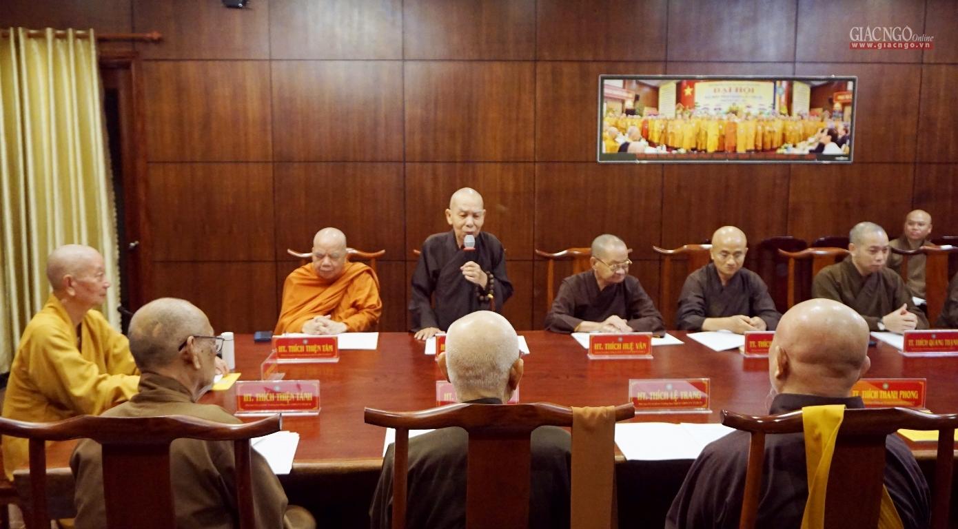 Hòa thượng Thích Thiện Đức báo cáo về Phật giáo khu vực phụ trách Hòa thượng Thích Thiện Đức báo cáo về Phật giáo khu vực phụ trách