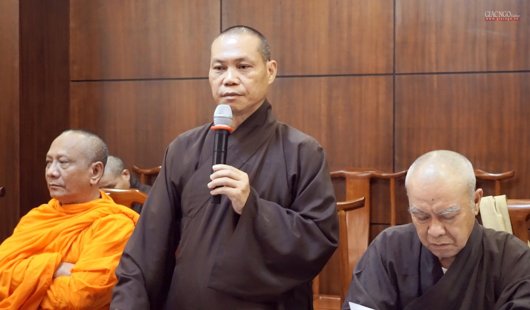 Thượng tọa Thích Trí Chơn xin ý kiến về các chương trình dự thảo của Ban Văn hóa Thượng tọa Thích Trí Chơn xin ý kiến về các chương trình dự thảo của Ban Văn hóa