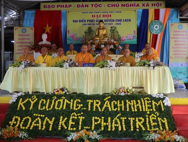 Chư tôn đức chứng minh, chủ tọa đại hội huyện Chợ Lách Chư tôn đức chứng minh, chủ tọa đại hội huyện Chợ Lách