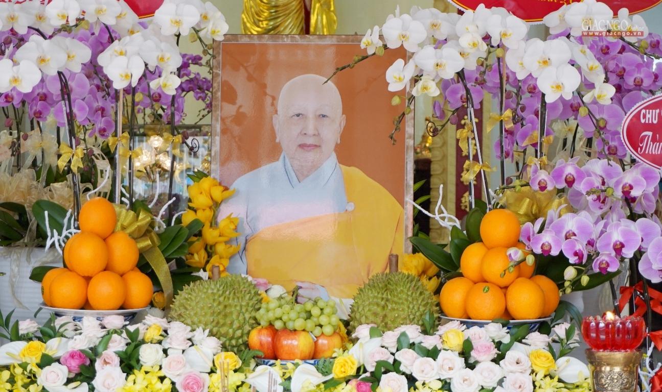 Di ảnh Ni trưởng Thích nữ Như Châu Di ảnh Ni trưởng Thích nữ Như Châu