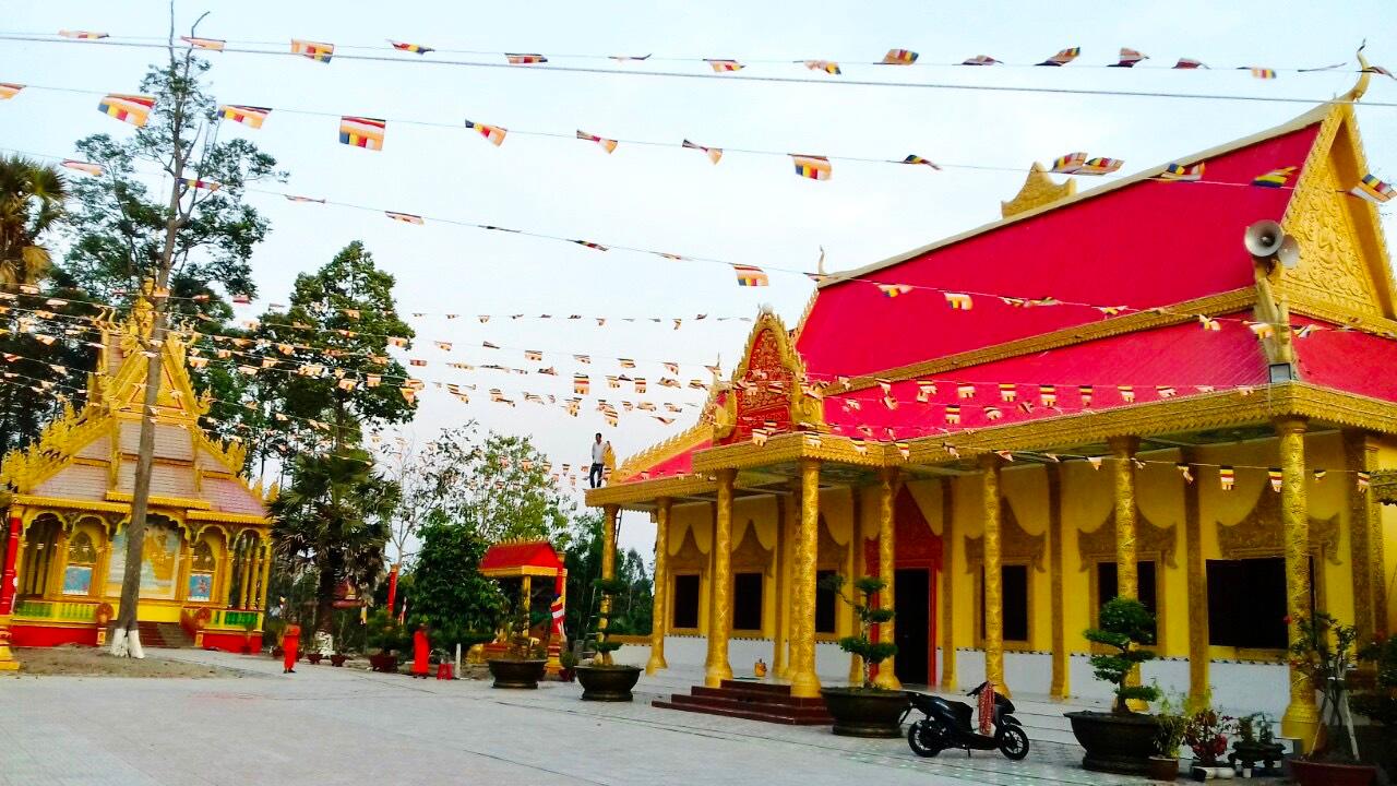 Giảng đường được xây dựng với lối kiến trúc mang đậm bản sắc văn hóa của đồng bào Khmer Giảng đường được xây dựng với lối kiến trúc mang đậm bản sắc văn hóa của đồng bào Khmer