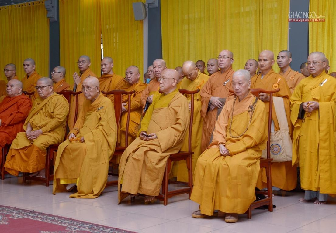 Chư tôn giáo phẩm Hội đồng Chứng minh Chư tôn giáo phẩm Hội đồng Chứng minh