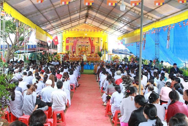 Quang cảnh lễ bổ nhiệm trụ trì niệm Phật đường Từ Nghiêm Quang cảnh lễ bổ nhiệm trụ trì niệm Phật đường Từ Nghiêm