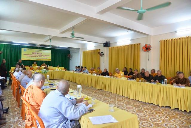 Quang cảnh buổi họp của Ban Trị sự GHPGVN tỉnh Bà Rịa - Vũng Tàu Quang cảnh buổi họp của Ban Trị sự GHPGVN tỉnh Bà Rịa - Vũng Tàu