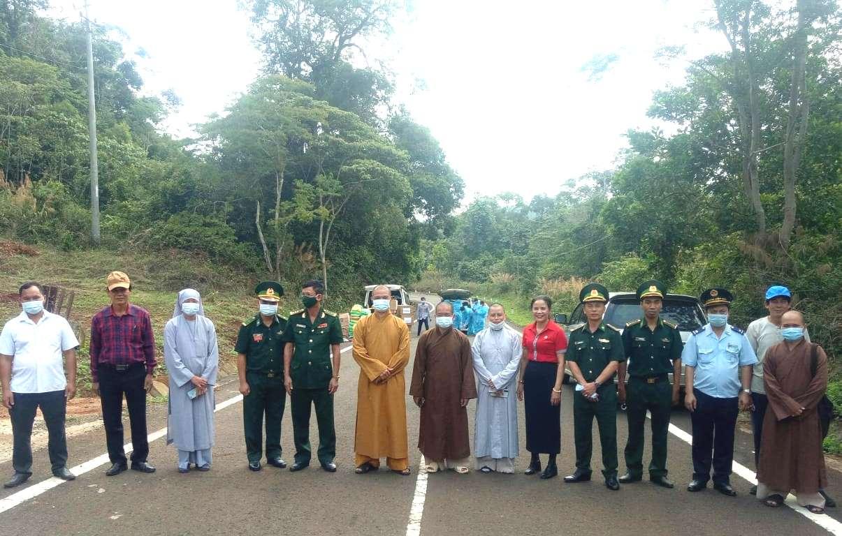 Chụp ảnh lưu niệm Chụp ảnh lưu niệm