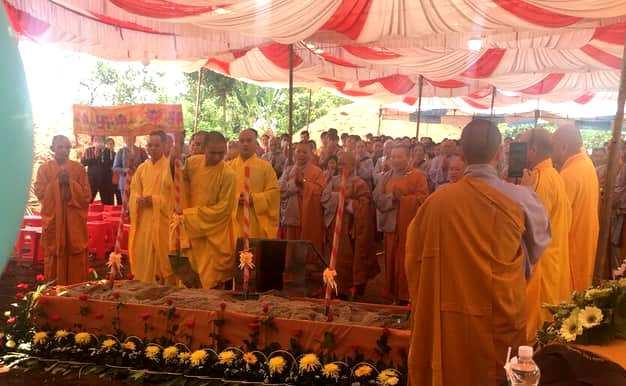 Nghi thức động thổ khởi công xây dựng chùa Thanh An, xã Bom Bo Nghi thức động thổ khởi công xây dựng chùa Thanh An, xã Bom Bo