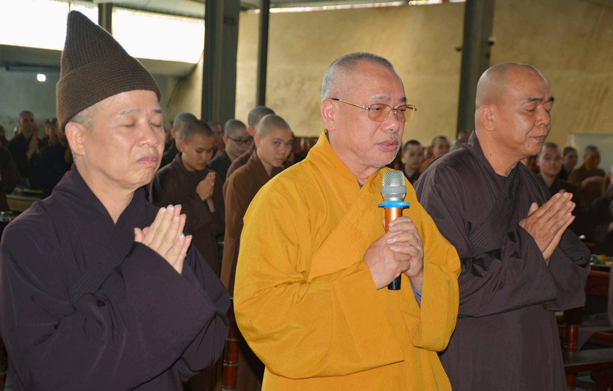 Chư tôn đức bày tỏ lòng biết ơn dâng lên các Vua Hùng