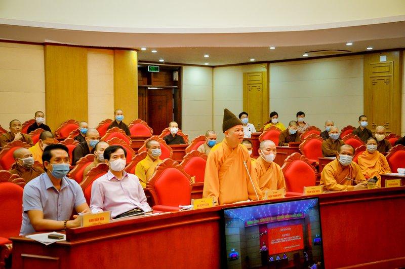 Hòa thượng Thích Thanh Quyết phát biểu tại buổi gặp mặt