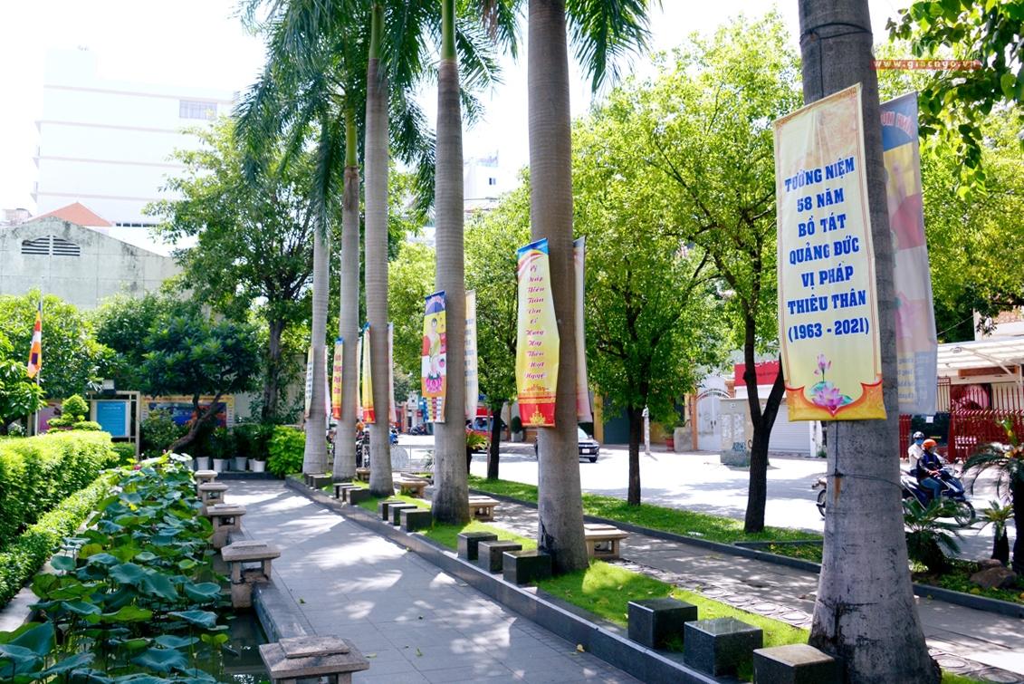 Lễ khánh thành công trình Tượng đài Bồ-tát Thích Quảng Đức được tổ chức vào 18-9-2010