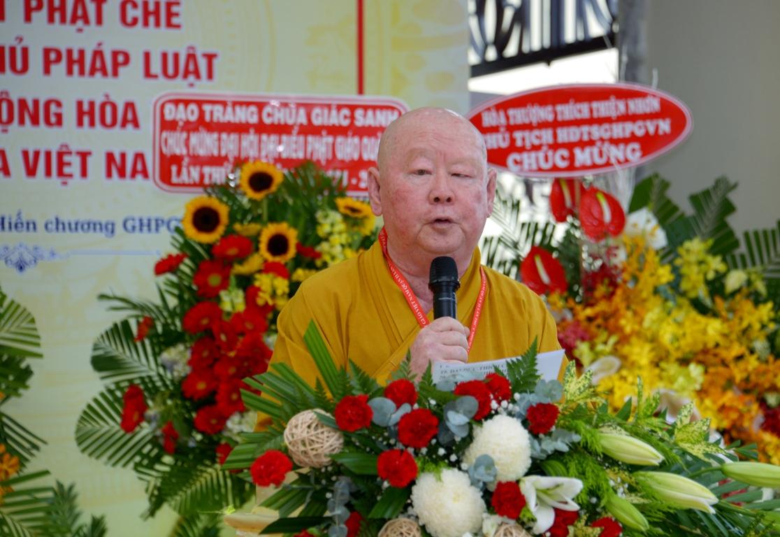 Thượng tọa Thích Duy Trấn cảm tạ, bế mạc Đại hội đại biểu Phật giáo quận 11 lần thứ X