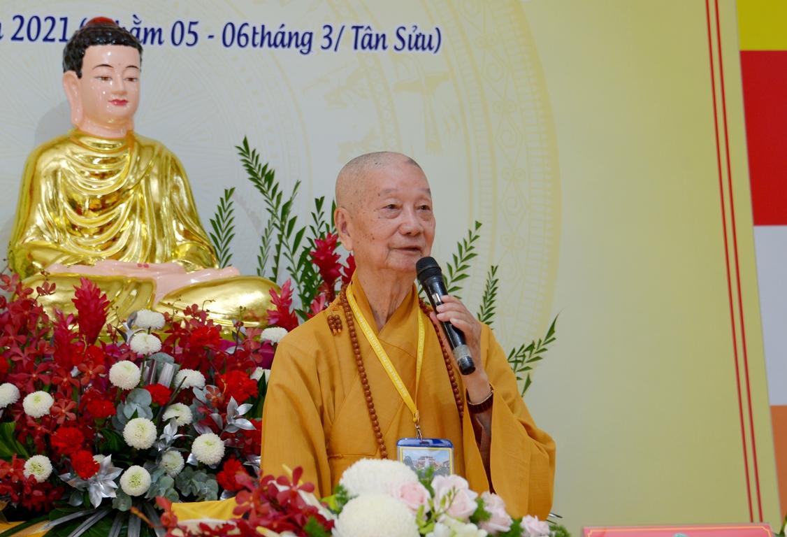Trưởng lão Hòa thượng Thích Trí Quảng đạo từ, chỉ đạo tại đại hội