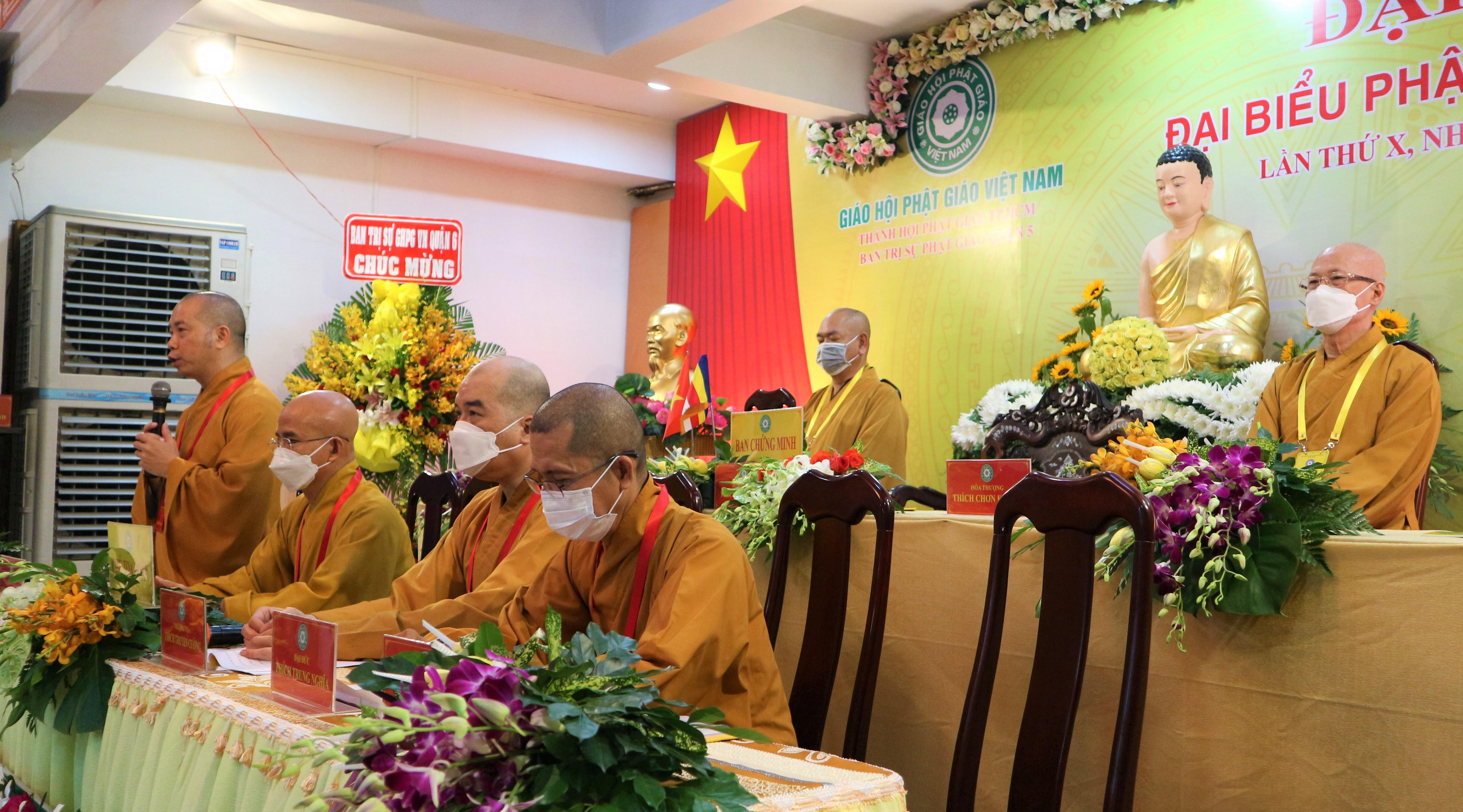 Thượng tọa Thích Quang Thạnh góp ý về các chương trình đại hội