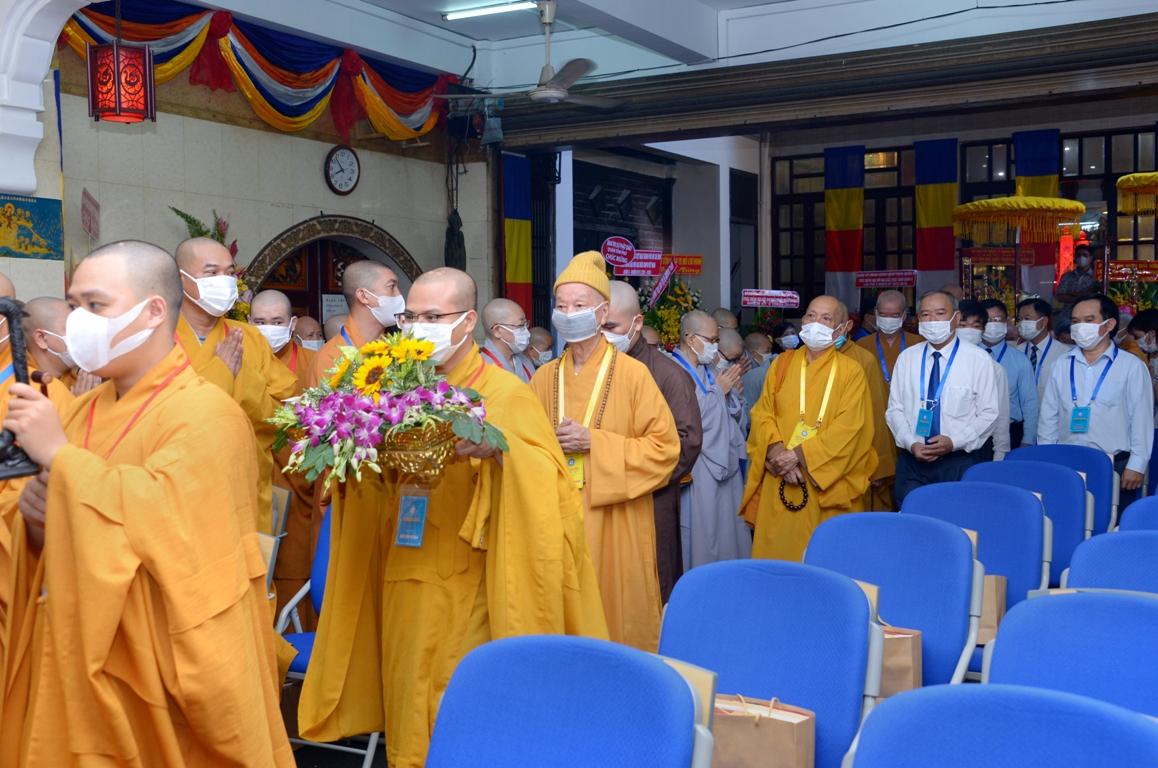 Cung thỉnh chư tôn đức giáo phẩm chứng minh