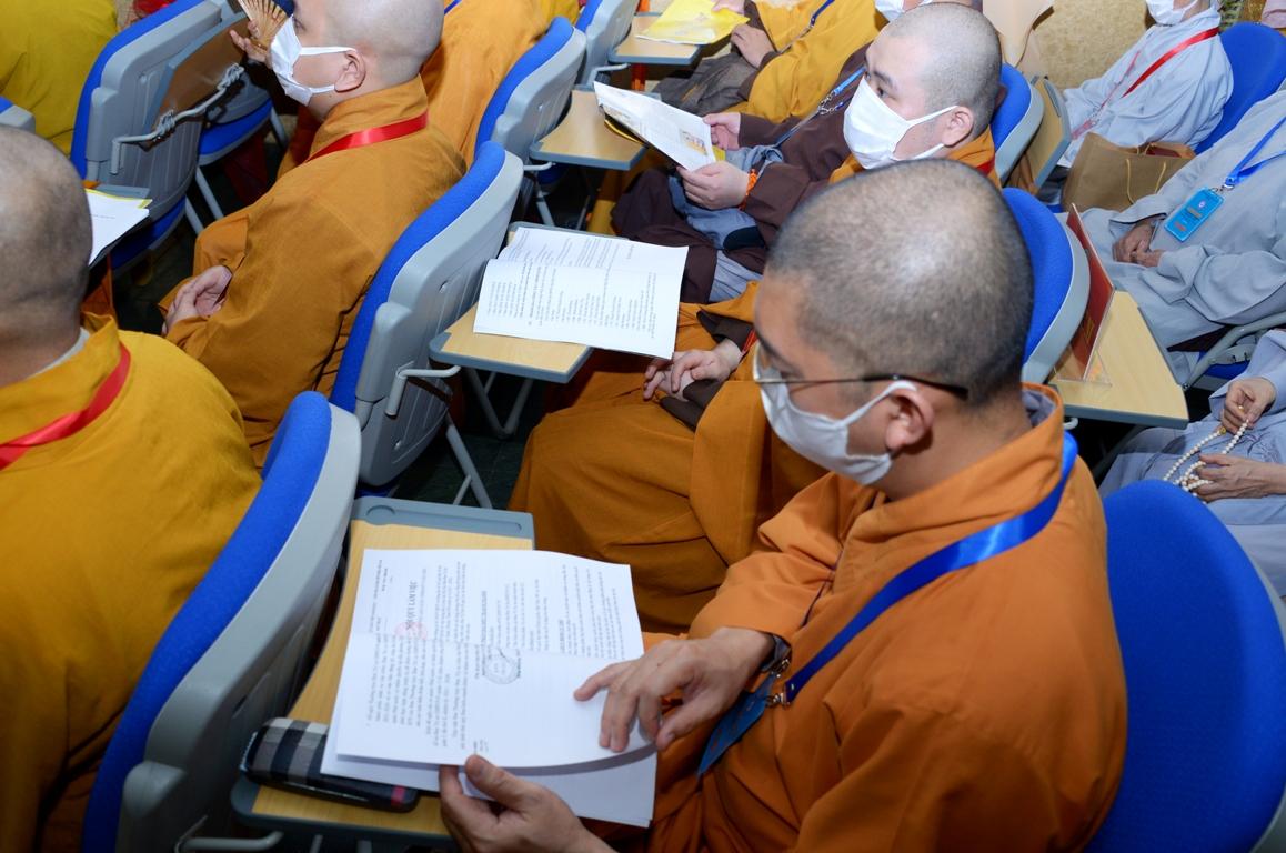 Chư tôn đức tham dự đại hội