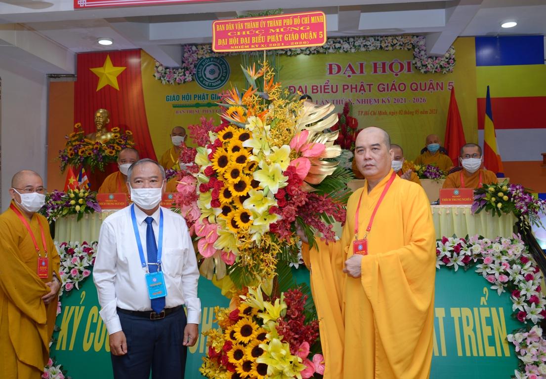 Ban Dân vận Thành ủy chúc mừng