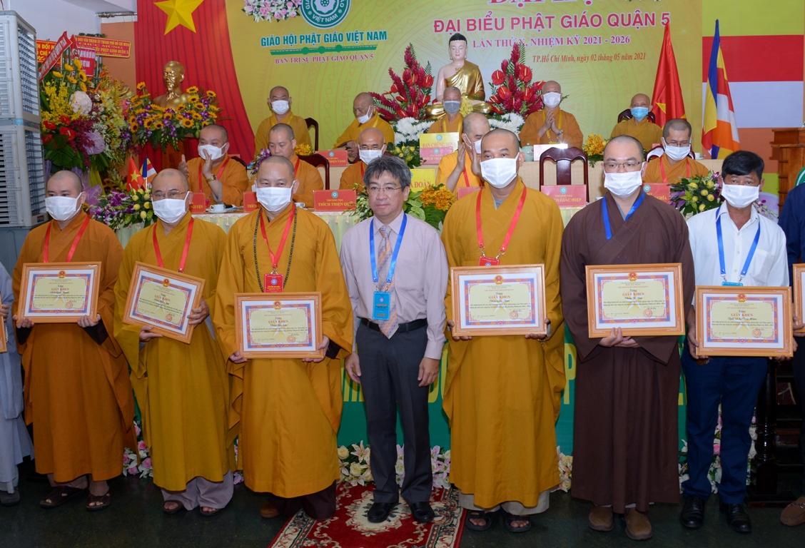 Tập thể, cá nhân đóng góp cho công tác Phật sự được ghi nhận