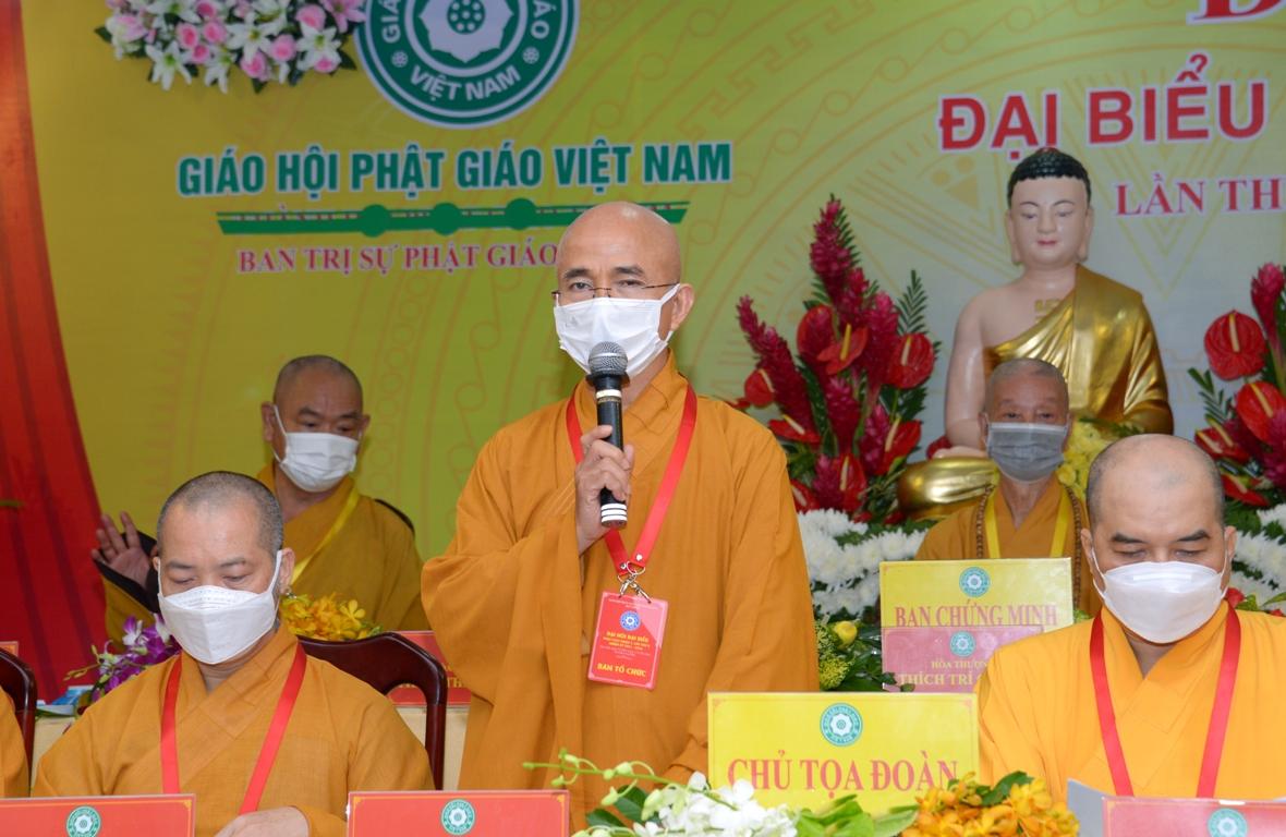 Thượng tọa Thích Thiện Quý phát biểu tại đại hội