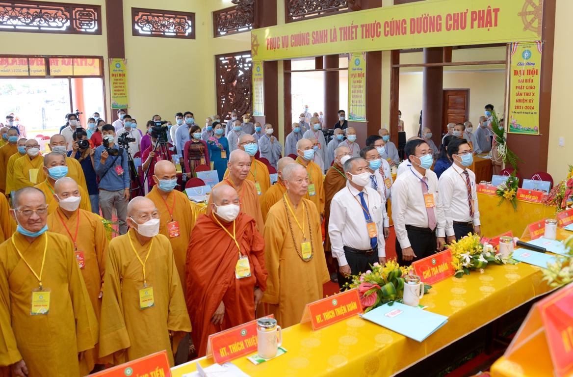 Nghi thức niệm Phật, chào Quốc kỳ, đạo kỳ