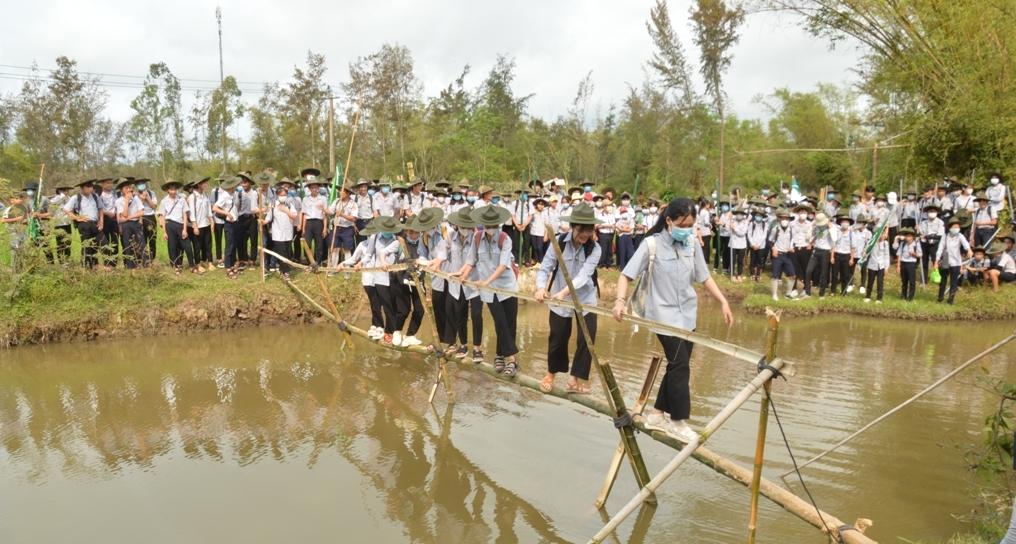 Vượt trở ngại đầu tiên Vượt trở ngại đầu tiên