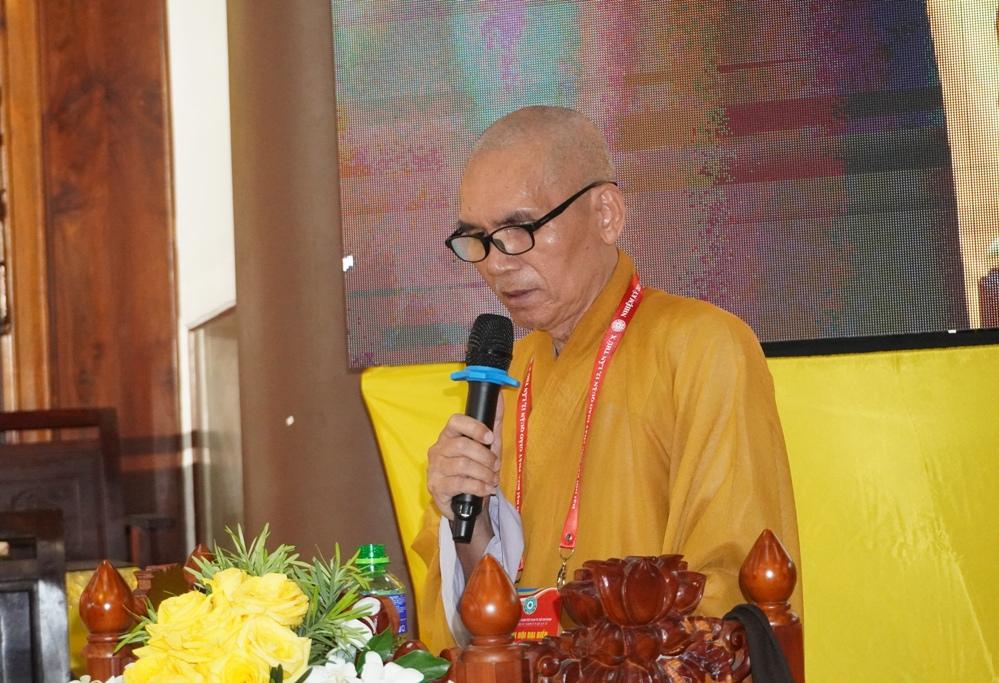 Thượng tọa Thích Huệ Thành, Trưởng ban Kiểm soát GHPGVN quận 12 thông qua nội quy đại hội Thượng tọa Thích Huệ Thành, Trưởng ban Kiểm soát GHPGVN quận 12 thông qua nội quy đại hội