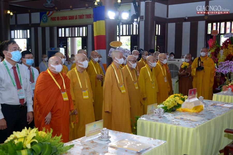 Nghi thức niệm Phật, chào quốc kỳ, đạo kỳ Nghi thức niệm Phật, chào quốc kỳ, đạo kỳ