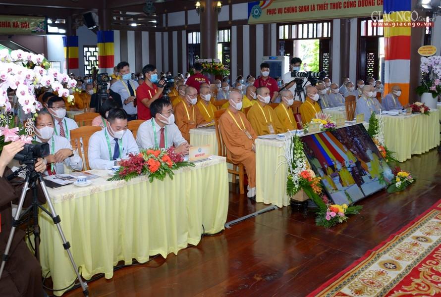 Đại biểu khách mời chính quyền Đại biểu khách mời chính quyền