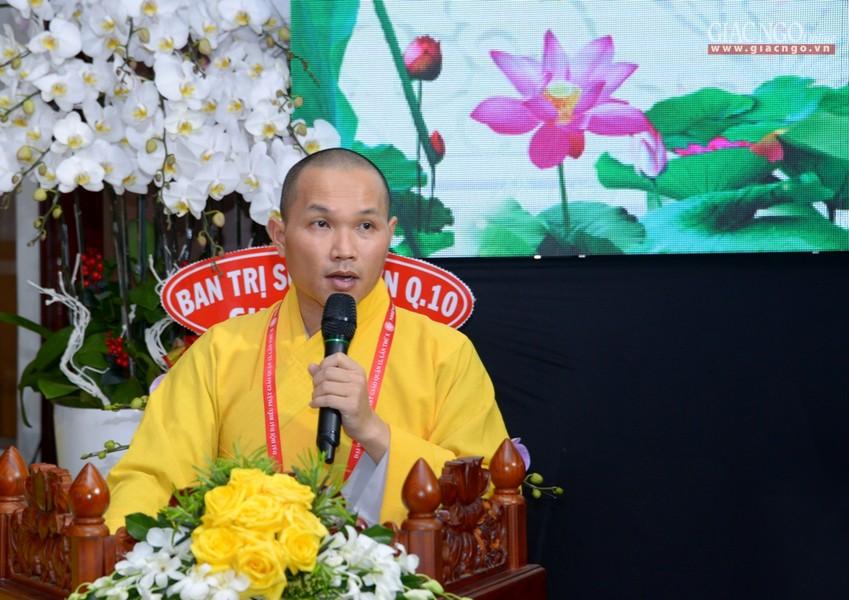 Đại đức Thích Pháp Toàn dẫn chương trình đại hội Đại đức Thích Pháp Toàn dẫn chương trình đại hội