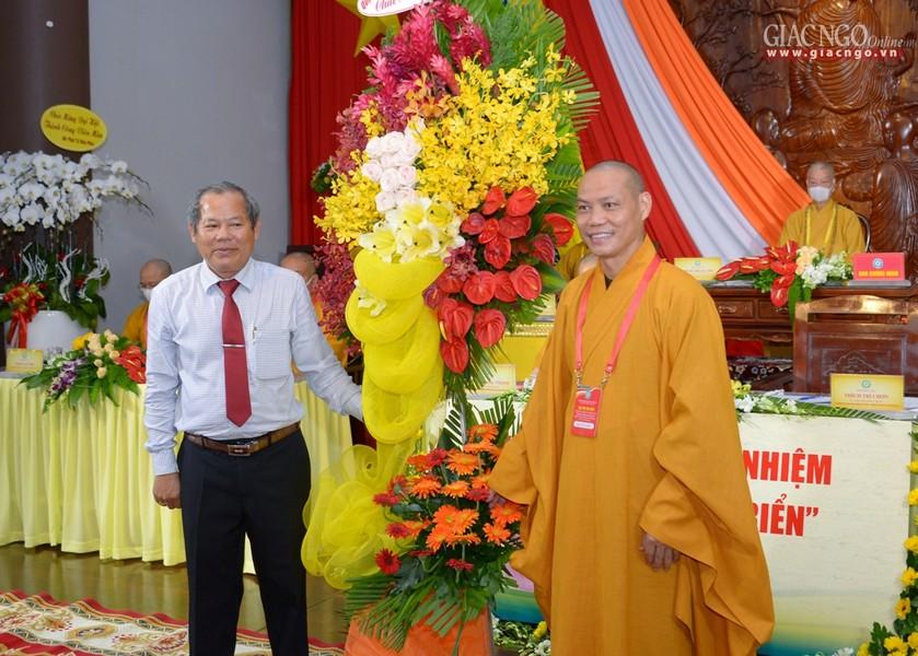 Quận ủy, Hội đồng Nhân dân, Ủy ban Nhân dân và Ủy ban MTTQVN quận 12 chúc mừng đại hội Quận ủy, Hội đồng Nhân dân, Ủy ban Nhân dân và Ủy ban MTTQVN quận 12 chúc mừng đại hội