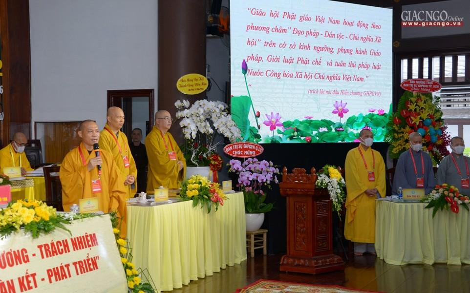 Thượng tọa Thích Trí Chơn, thay mặt chư tôn đức Ban Trị sự GHPGVN quận 12 nhiệm kỳ 2016-2021 tuyên bố mãn nhiệm Thượng tọa Thích Trí Chơn, thay mặt chư tôn đức Ban Trị sự GHPGVN quận 12 nhiệm kỳ 2016-2021 tuyên bố mãn nhiệm