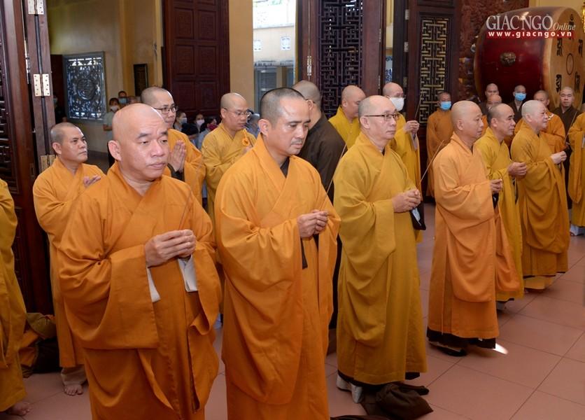 Chư tôn đức các ban ngành Phật giáo TP, quận 10 tưởng niệm Chư tôn đức các ban ngành Phật giáo TP, quận 10 tưởng niệm