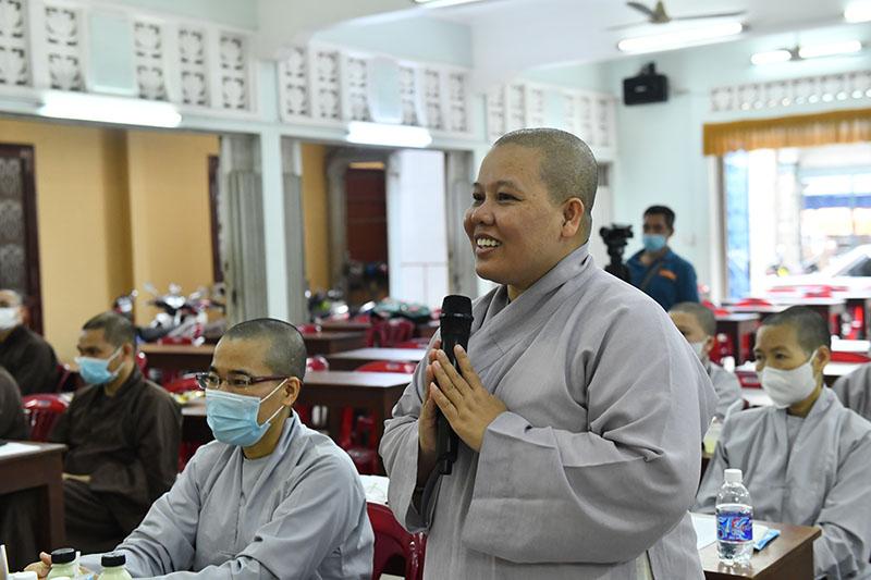 Sư cô Thich nữ Thánh Tâm, Phó ban Trị sự GHPGVN quận 10 xin ý kiến Thường trực Ban Trị sự GHPGVN quận 10 về việc tổ chức an cư tại tổ đình Từ Nghiêm Sư cô Thich nữ Thánh Tâm, Phó ban Trị sự GHPGVN quận 10 xin ý kiến Thường trực Ban Trị sự GHPGVN quận 10 về việc tổ chức an cư tại tổ đình Từ Nghiêm