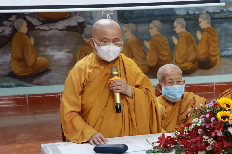 Ni trưởng Tố Liên phát biểu Ni trưởng Tố Liên phát biểu