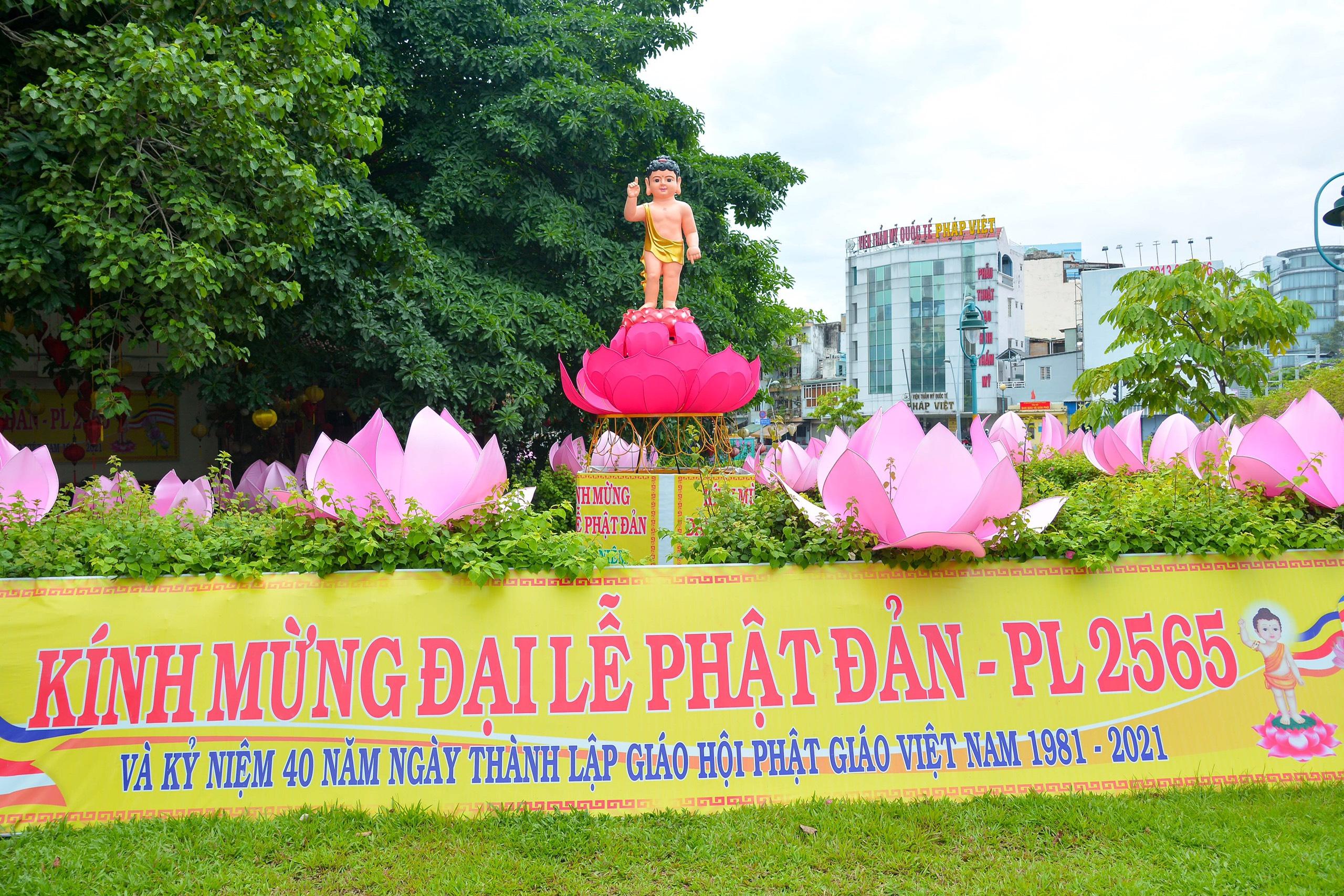 Kính mừng Phật đản tại chùa Pháp Hoa