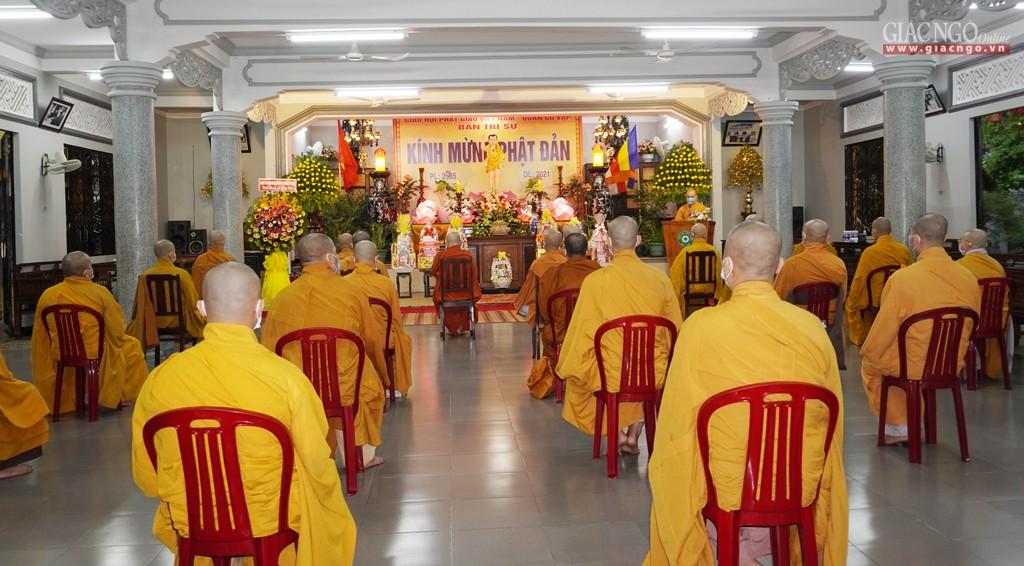 Khóa lễ diễn ra nội bộ