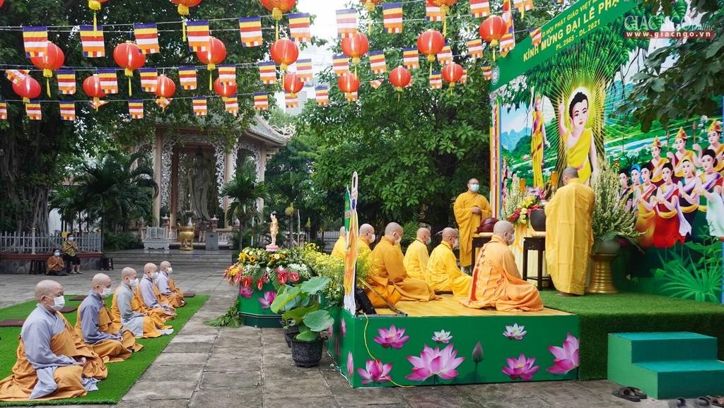 Khóa lễ tĩnh tọa