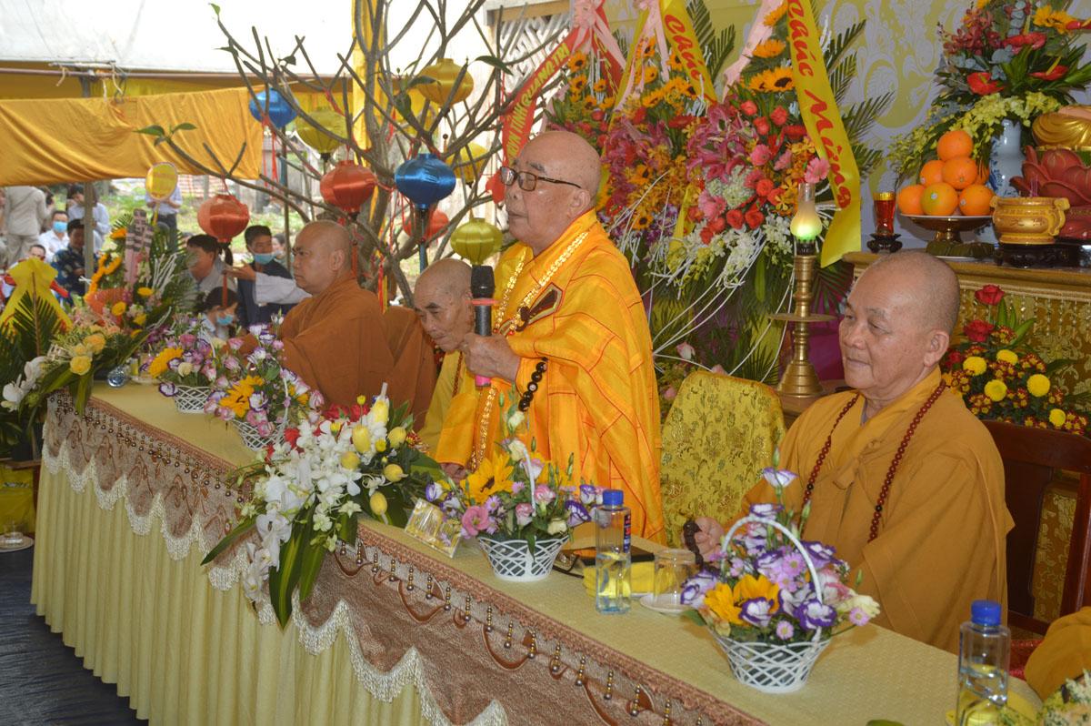 Hòa thượng Thích Thiện Tấn ban đạo từ Hòa thượng Thích Thiện Tấn ban đạo từ