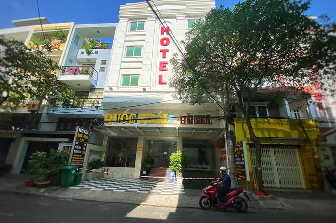 Khách sạn trên đường số 7 khu dân cư Trung Sơn, huyện Bình Chánh bị phong tỏa sau khi ca Covid-19 sống ở đây - Ảnh: Hữu Khoa Khách sạn trên đường số 7 khu dân cư Trung Sơn, huyện Bình Chánh bị phong tỏa sau khi ca Covid-19 sống ở đây - Ảnh: Hữu Khoa