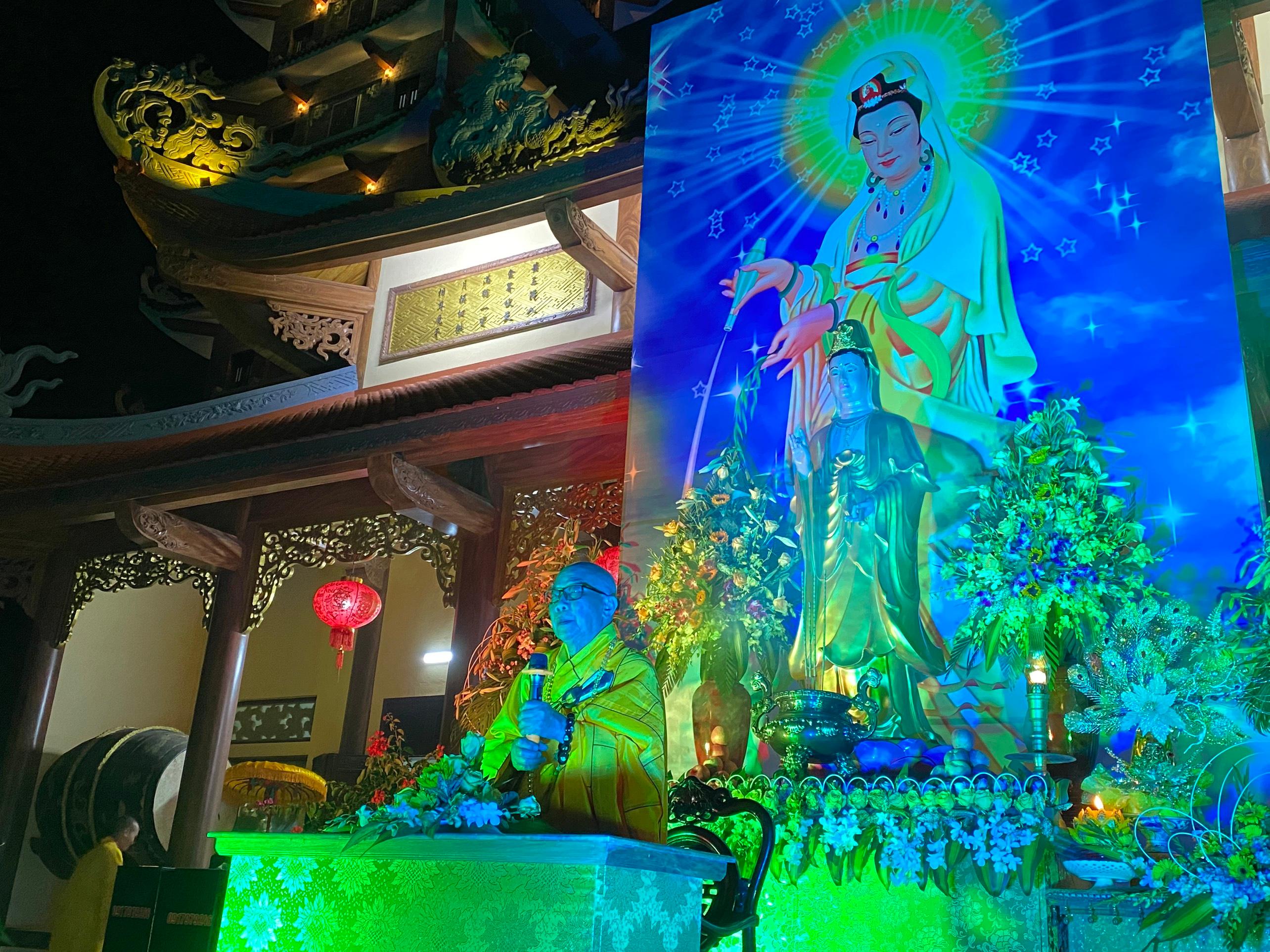 Hòa thượng Thích Thiện Tấn, Ủy viên Thường trực Hội đồng Trị sự GHPGVN, Trưởng ban Ban Trị sự Phật giáo tỉnh Quảng Trị, Viện chủ chùa Cam Lộ phát biểu Hòa thượng Thích Thiện Tấn, Ủy viên Thường trực Hội đồng Trị sự GHPGVN, Trưởng ban Ban Trị sự Phật giáo tỉnh Quảng Trị, Viện chủ chùa Cam Lộ phát biểu