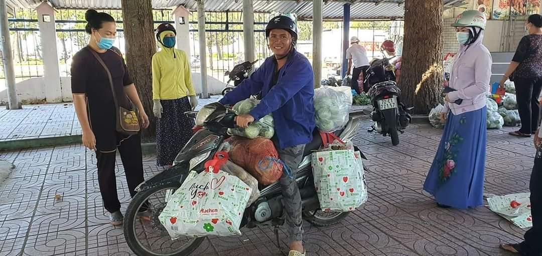 Những túi rau, củ đang được &quot;giải cứu&quot;